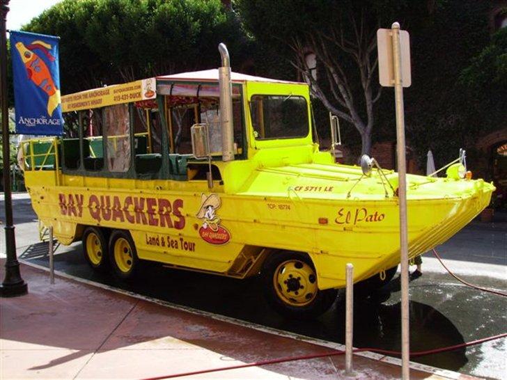 Lidt billeder fra en bilautists USA rejser! - Sidste år, da vi var i Seattle, forsøgte vi forgæves at få en rundtur i deres amfibiekøretøjer, men det var helt umuligt dengang. 
I år var det bare at betale ved kasse eet, og hoppe op i kassen ;-)
Meen det er temmeligt dyrt - 35$ pr. person. billede 56