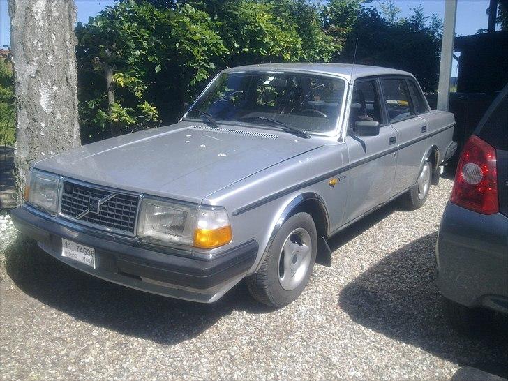 volvo 240 1983 (TIDL.BIL) billede 1