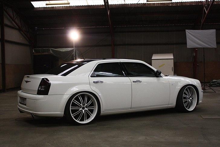 Chrysler 300C 5,7 V8 HEMI billede 3