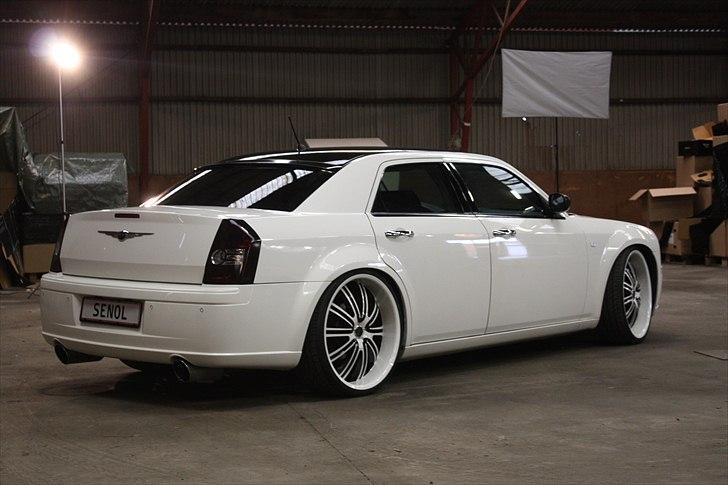 Chrysler 300C 5,7 V8 HEMI billede 4