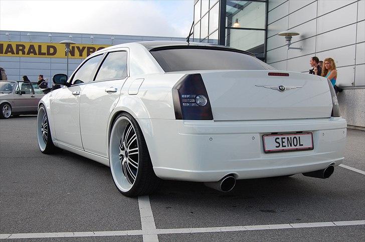 Chrysler 300C 5,7 V8 HEMI billede 9