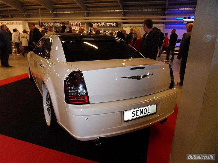 Chrysler 300C 5,7 V8 HEMI billede 11