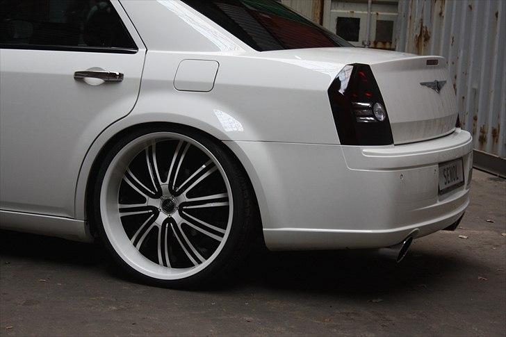 Chrysler 300C 5,7 V8 HEMI billede 15