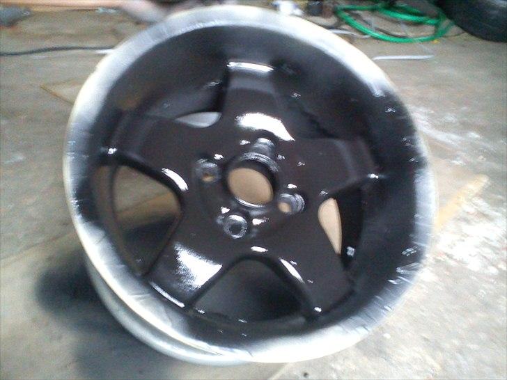 fælge og poler grej - lige en gang mat sort i første omgang til vinter skal de fuld poleres billede 3