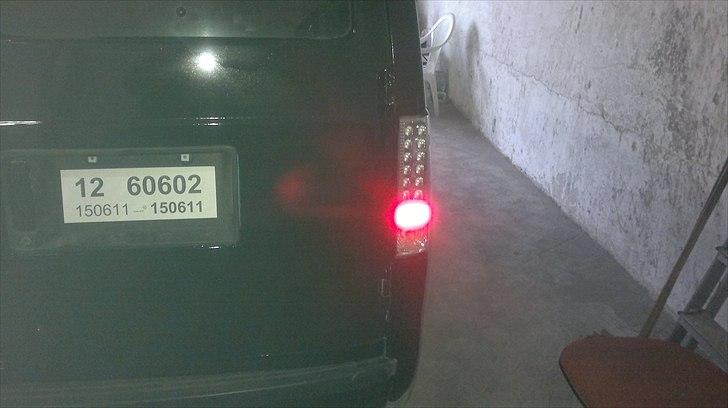 Chevrolet Astro van 5,7 v8 Projekt - Så blev der sat en enkel diode baglygte på , det ser sku da godt ud ? billede 56