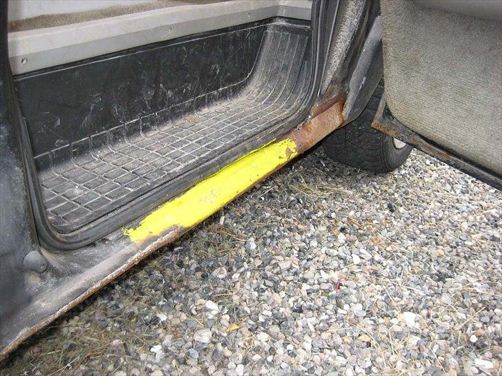 Astro van 1989 - Fra Skrot til Slot - Her ses noget af tidligere ejers arbejde - man stoppede før man blev færdig, så nu skal noget af det laves om igen :-( billede 18