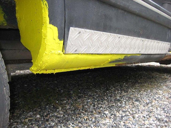 Astro van 1989 - Fra Skrot til Slot - Her er noget af panelet lavet - og malet gult ?! billede 26