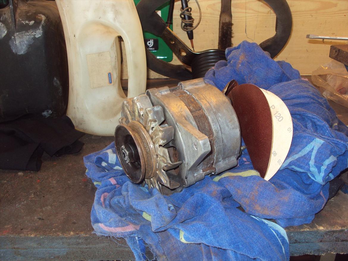 toyota starlet kp60 projekt - generator næsten færdig,. skal ikk have meget mere. den skal bare være fin blank, ikk mere  billede 22