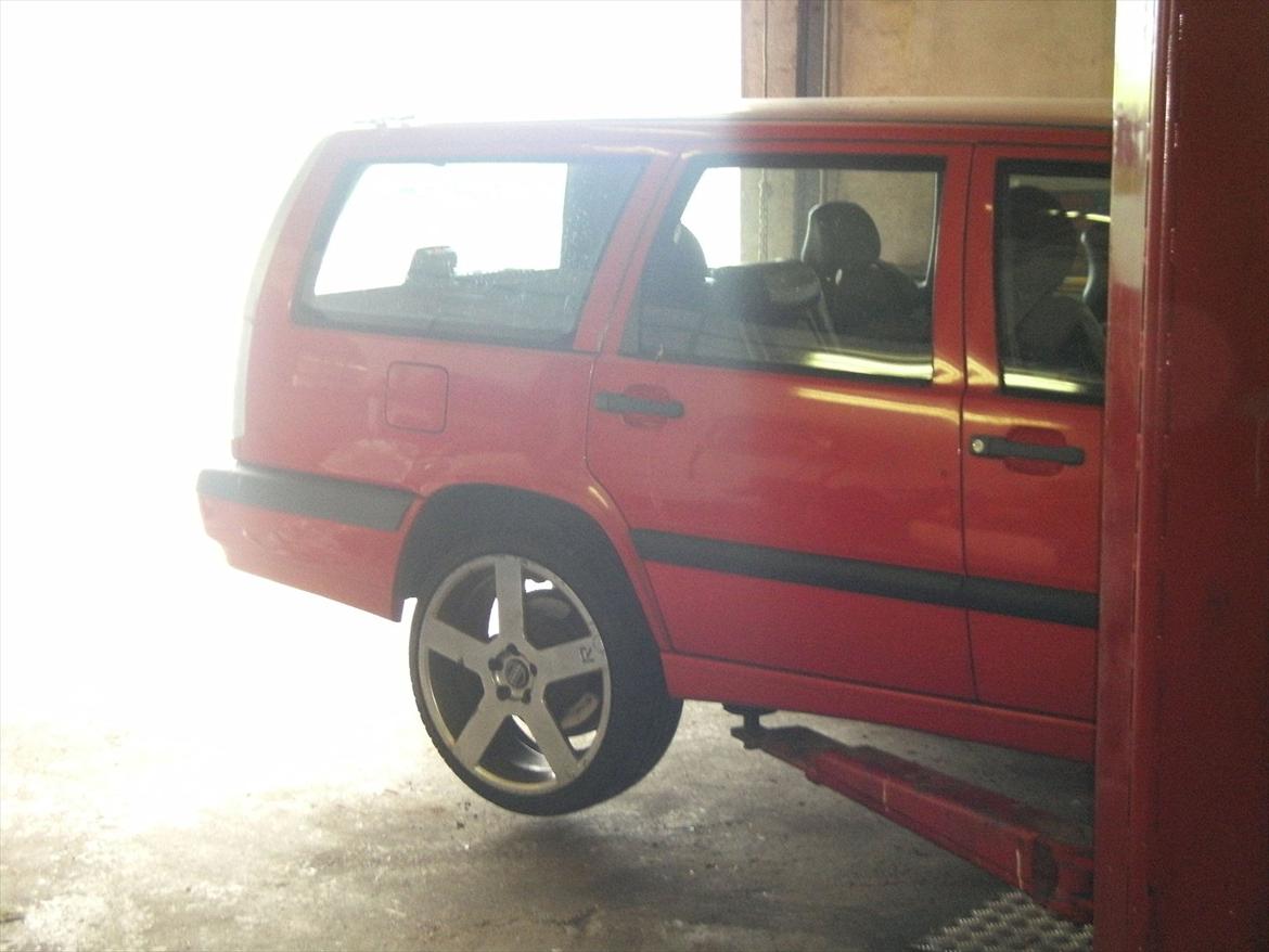 En dag ved Volvo manden.  - 850R til bremseservice :D billede 20