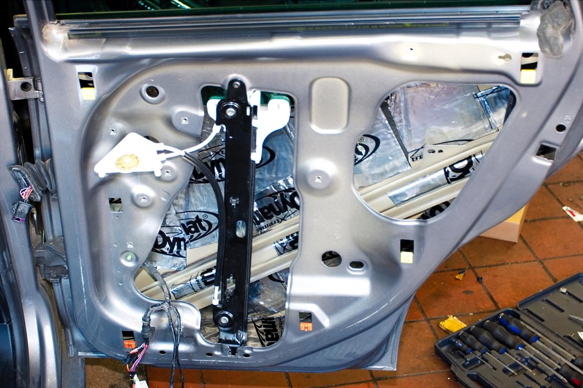 Seat Altea - sort himmel og lydisolering billede 15