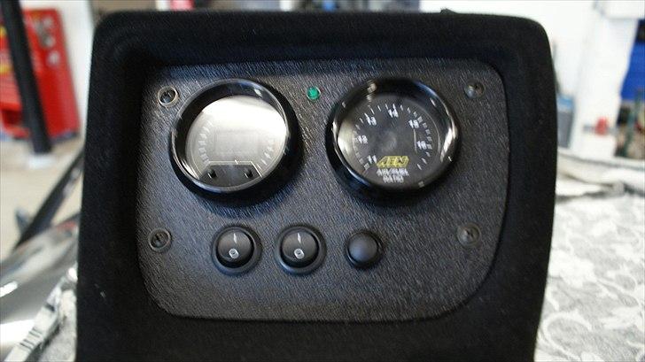 Stumper til vr6 / vr6 turbo 4 motion - knapper til vand/methanol indsprøjtningen og til højt program / VUS ventil samt div. aem ure. billede 160