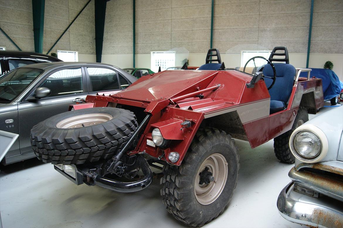 Vestsjællands bil museum - læg lige mærke til det udvendig styrtøj på denne Volvo billede 23