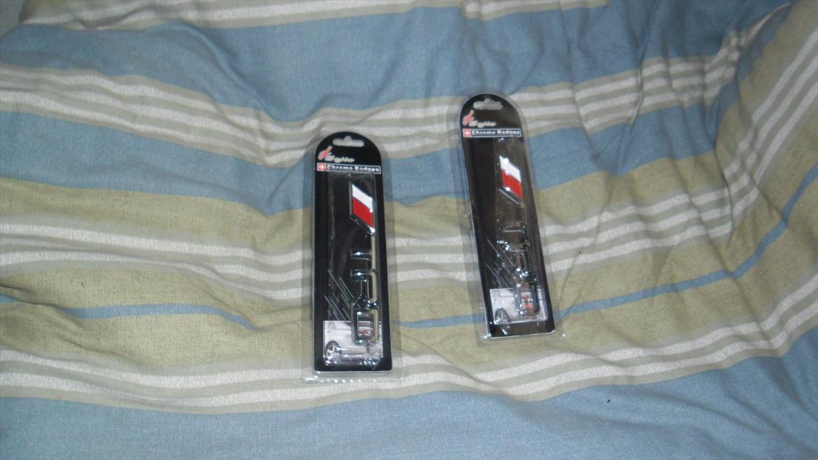 toyota starlet kp60 projekt - Trd logo til bagklappen, kommer på når bilen kommer tilbage fra maler billede 66