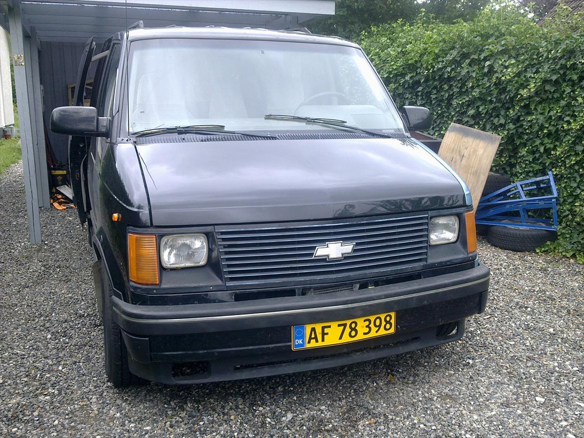 Astro van 1989 - Fra Skrot til Slot - Fredag d. 19 august kl. 09.00 blev damen så godkendt i synshallen :-)
Pladerne hente med det samme selvfølgelig. billede 50