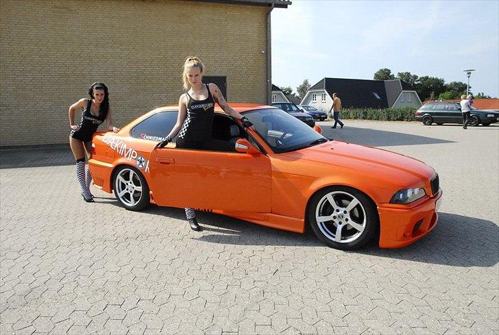 Diverse Træf med BMW´EN - Knoldesparkertræf i Glamsbjerg

På billedet Dina og Pølle billede 20