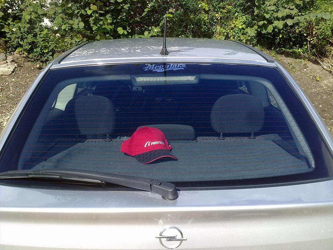 Carbon folie i Astra g - Også fik jeg smidt mit Meguiars skilt på da jeg er stor bilpleje entusiast billede 9