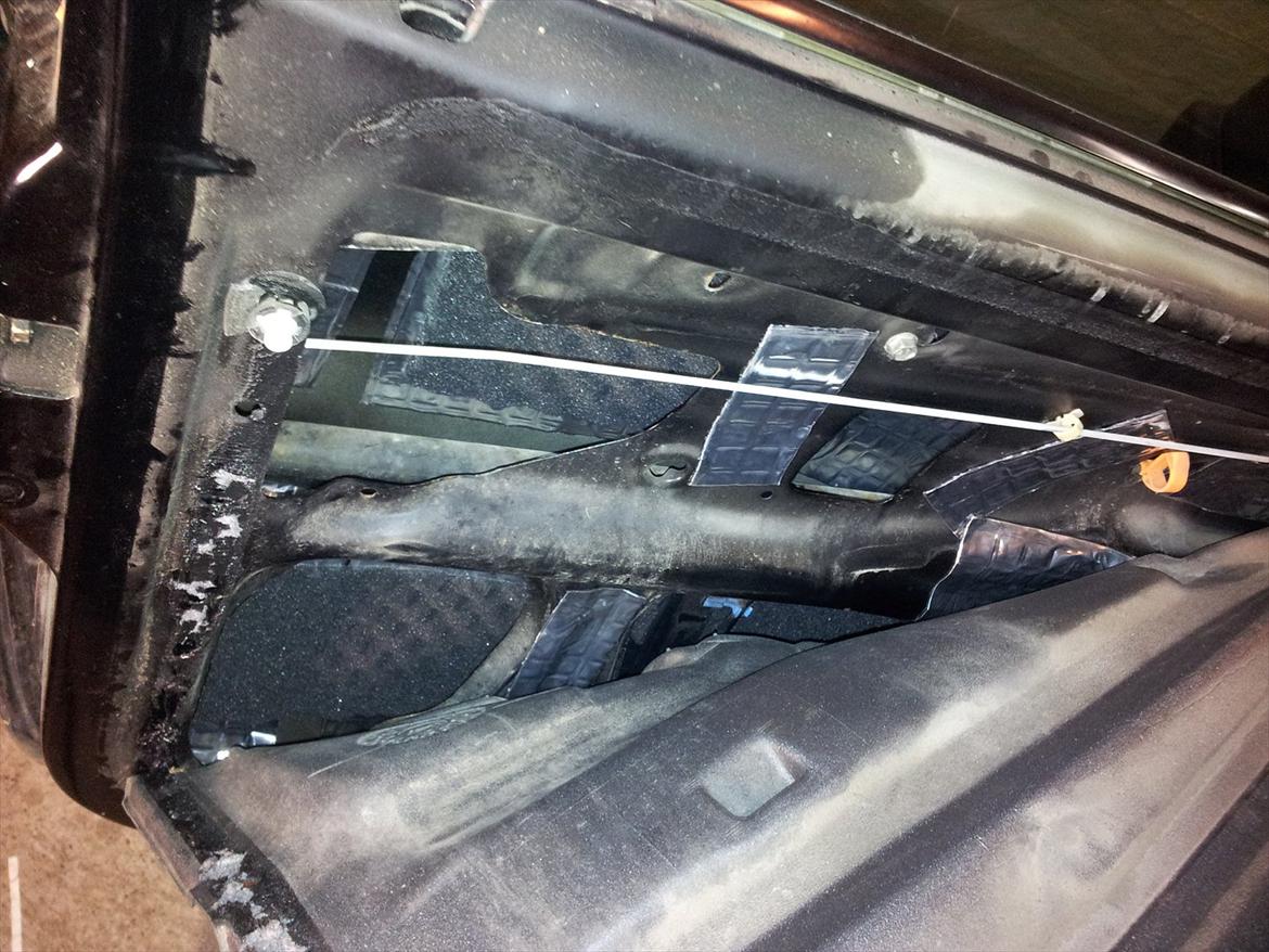 Støjdæmpning af golf3, Døre + nye højtalere. - Sound  absorber 15 udenpå.. billede 2