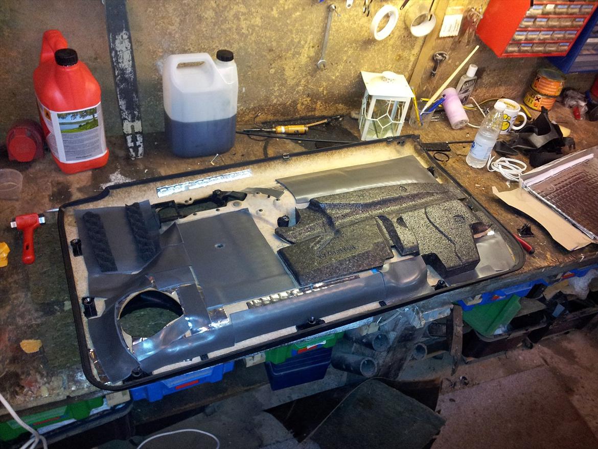 Støjdæmpning af golf3, Døre + nye højtalere. - Vibroplast, og Noise isolator 4 på dørsiden.  billede 3