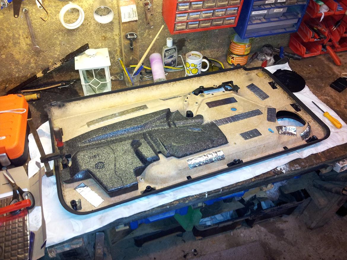 Støjdæmpning af golf3, Døre + nye højtalere. billede 8