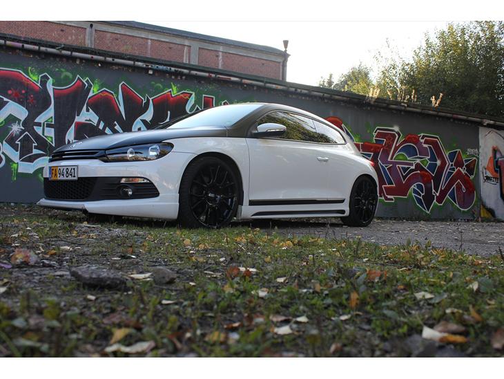 {{currentPhoto.altText}} billede {{currentPhoto.number}}