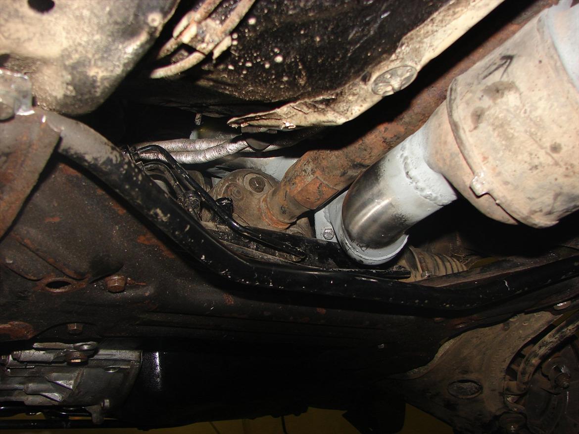 Golf 2 syncro projekt  - D.22-10-11 er ved at lave ny udstødning i rustfri men der er ikke meget plads foran når det skal være i 2½ " rør  billede 172