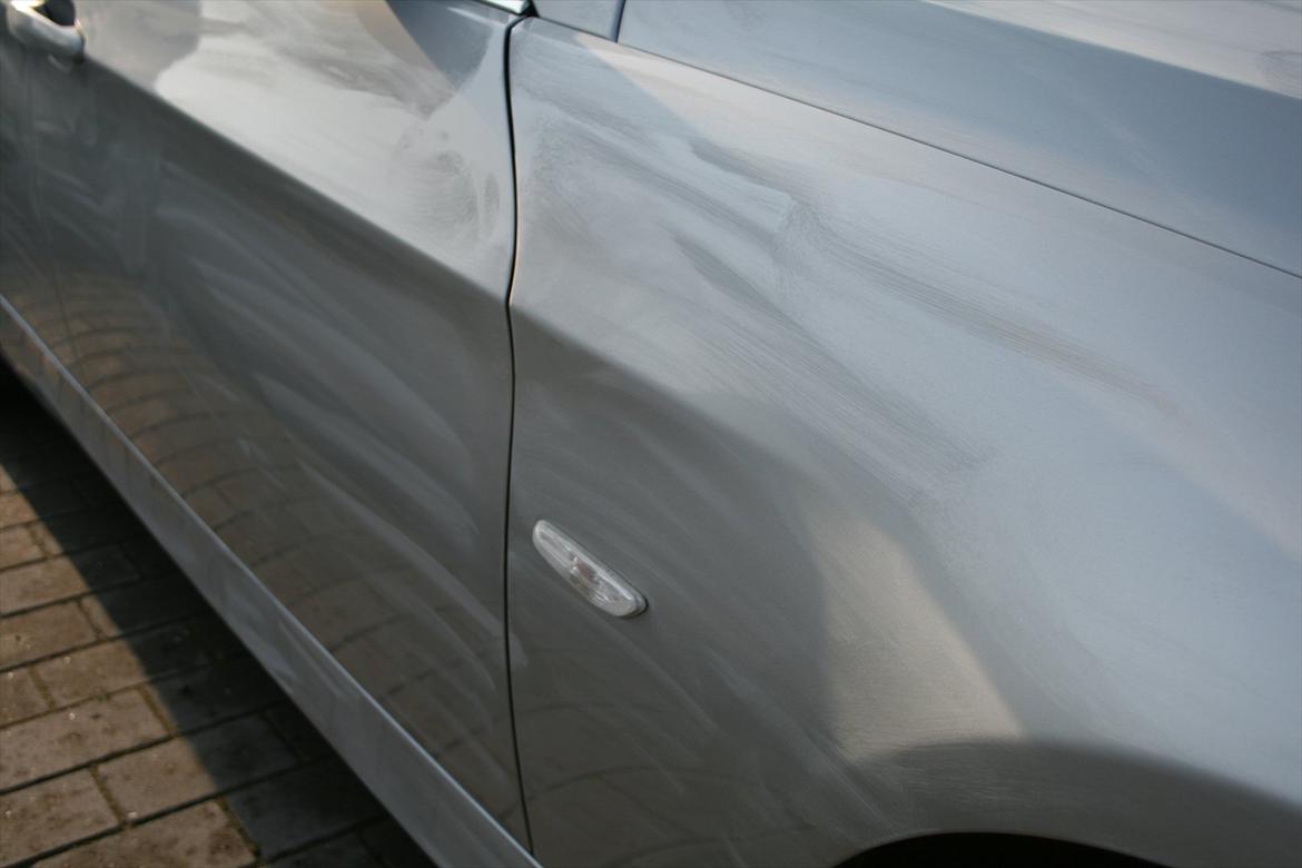 Vinterklargøring - Efter den grundige vask, har jeg her påført lakforsegleren med canuba-voksen. Lægges på, igen, med en microfiber-rondel. billede 23