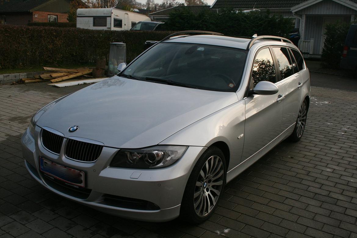 Vinterklargøring - Vupti.. her det færdige resultat. Så mangler vi bare vinterhjulene og gummiemåtterne - så er vi vinterklar ! billede 27