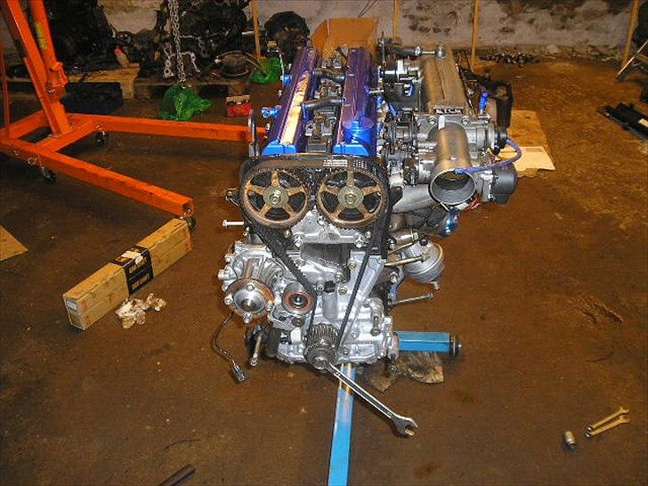 2jzgte renovering - tandrem monteret på motoren og remstrammer aktiveret billede 12