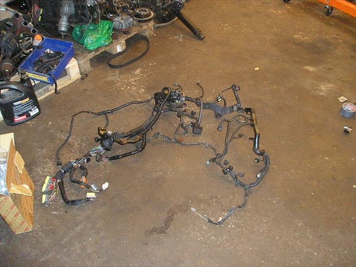 2jzgte renovering - rep af ledningsnet. da det er et fra en auto supra, som så skal ombygges til en manual supra billede 24