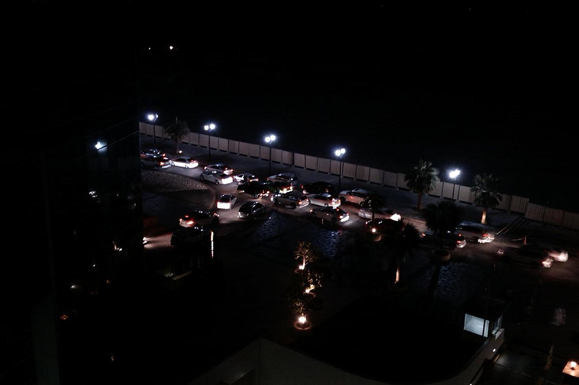 Min Tur til Dubai - Udsigten fra teressen på hotelværelset kl 3 om natten torsdag i Dubai  billede 3