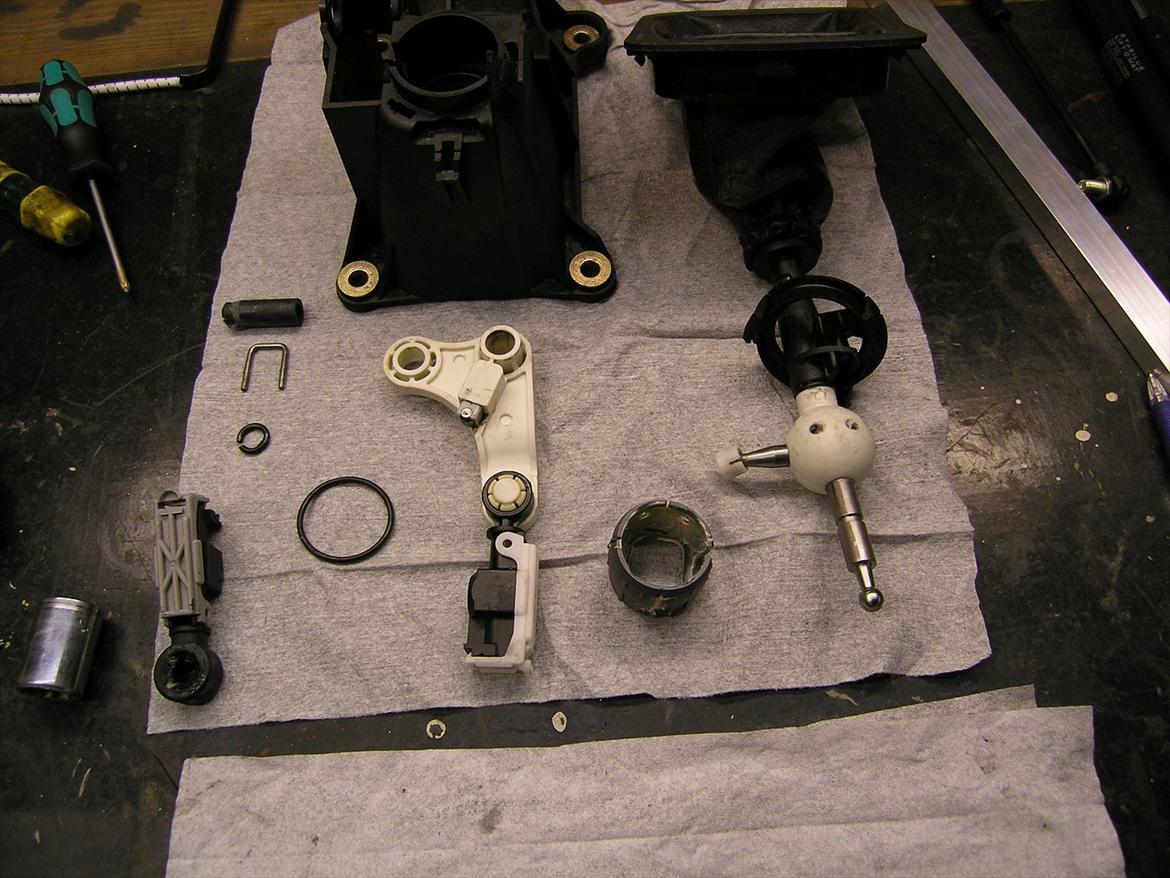 Gearstangsslør - S[ blev det hele til ATOMER
 billede 1