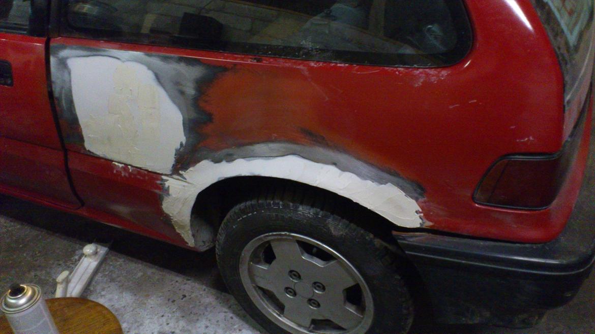 honda civic projekt - mangler stadig lidt slibning, men det hjælper da på det :) billede 52