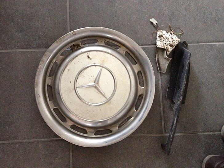 Navkapsel fra Mercedes billede 1