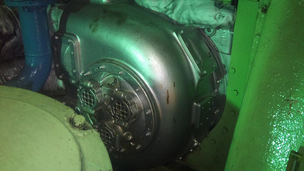 Lidt fra mit arbejde som skibsmontør - Del af turbolader til pielstick. Lidt svært at få et ordenligt billed af den, så man kan se størrelsen. billede 6