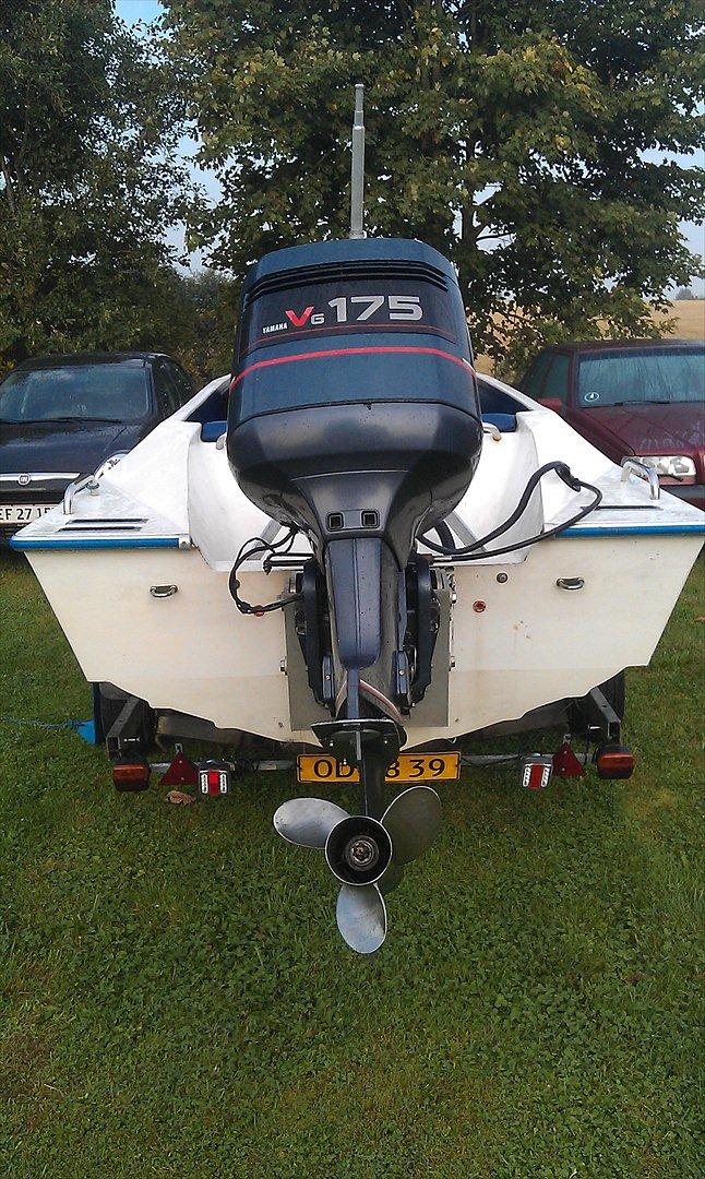 ny speedbåd 175hk yamaha - Er ret sikker på at 100hk til denne båd havde været fint, 175 hk er i hvert fald vildt :) billede 2
