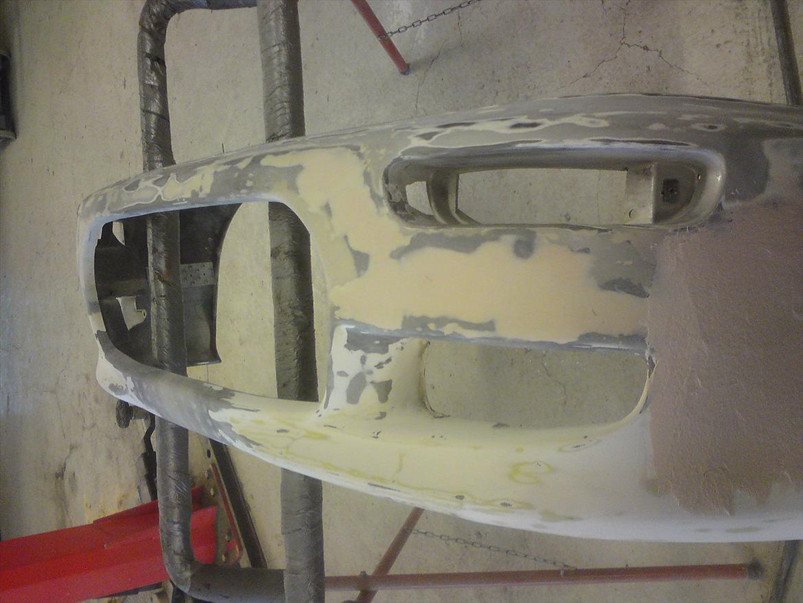 Mit hjemmelavet skørtesæt.. - Grovspartling af frontskørtet.. billede 8