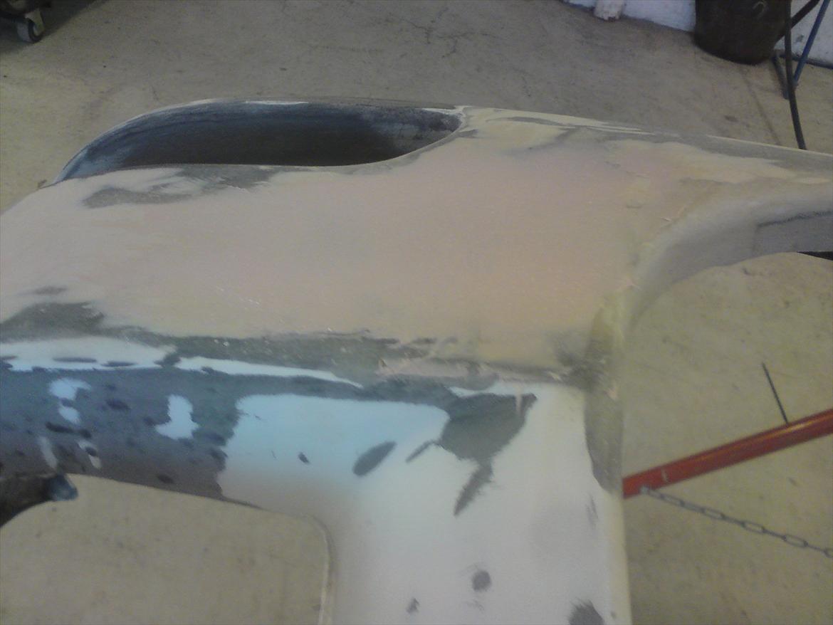 Mit hjemmelavet skørtesæt.. - Grovspartling af frontskørtet..  billede 16