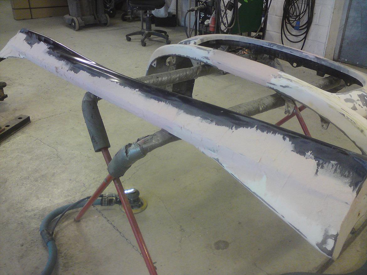 Mit hjemmelavet skørtesæt.. - Sideskørterne har fået en gang grovspartling.. billede 23