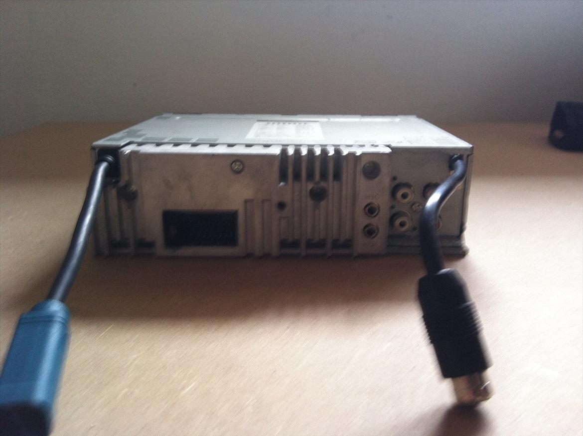 Alpine CDE - 104BTi billede 5