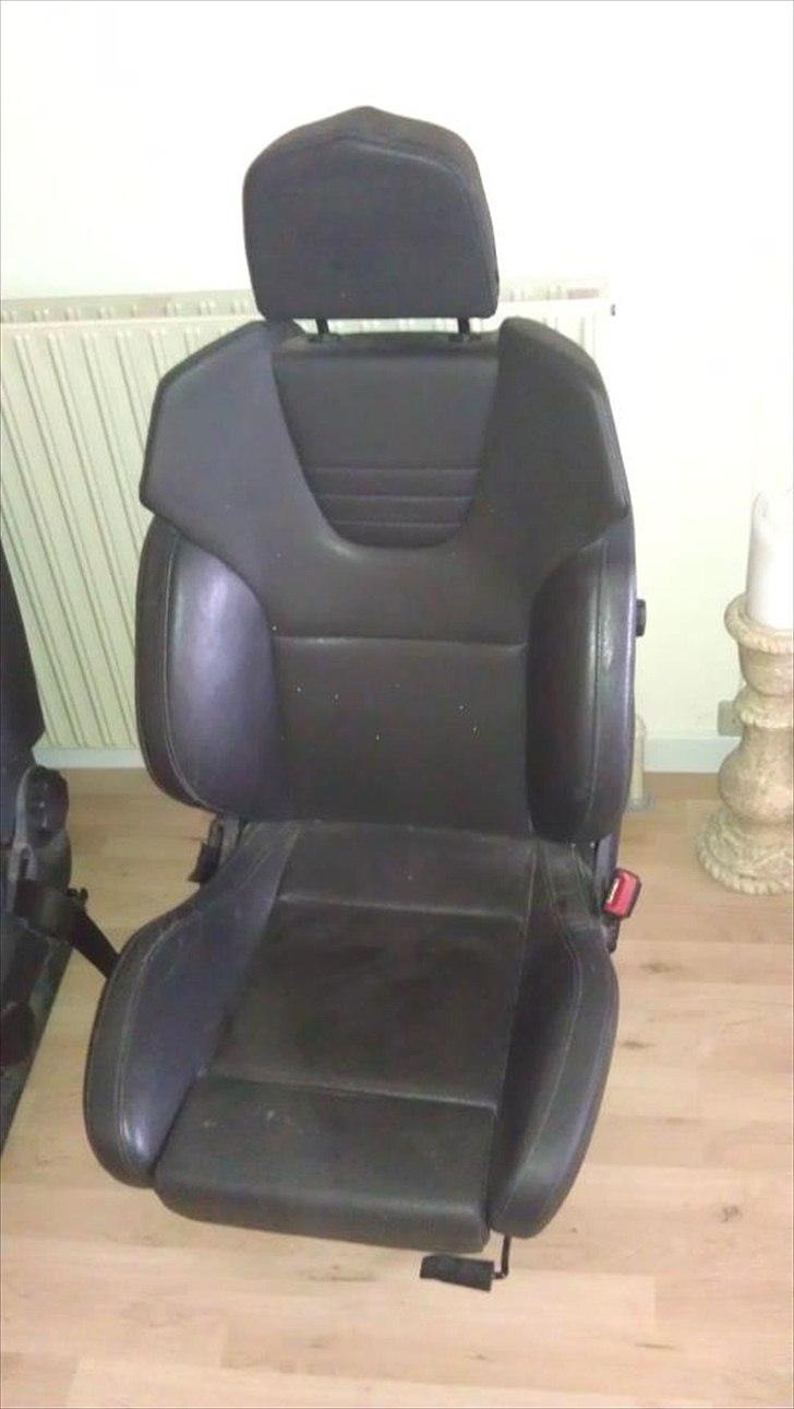 VECTRA B V6 RENOVERING/TUNING/STYLING - opc læder recaro sportssæder indkøbt :) bliver monteret i vectraen til slut i projektet billede 15