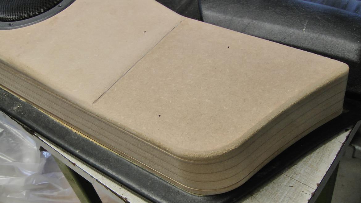 HiFi 3D Fræsning Af Dør Kabinetter +++ - Her er så de bagerste kabinetter hvor enheden er sænket ned som på de foreste dør-kabinetter.
Mangler kun læder og enheden samt matrix afstivningen der endnu ikke er lavet (kommer senere)
 billede 24