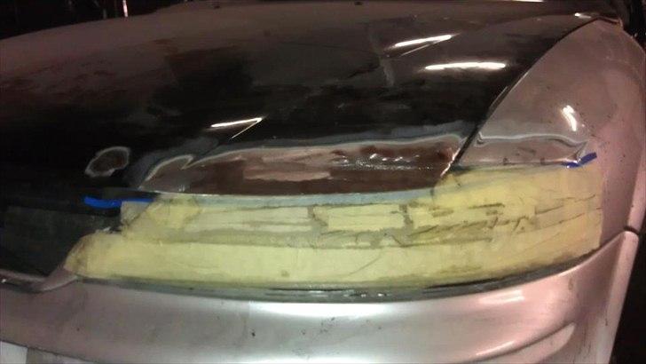 VECTRA B V6 RENOVERING/TUNING/STYLING - begyndelsen på øjenskyggen,så mangler jeg bare at lave stykket i skærmen billede 21