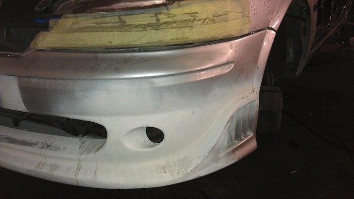 VECTRA B V6 RENOVERING/TUNING/STYLING - så kom min i500 facelift kofanger hjem :) billede 26