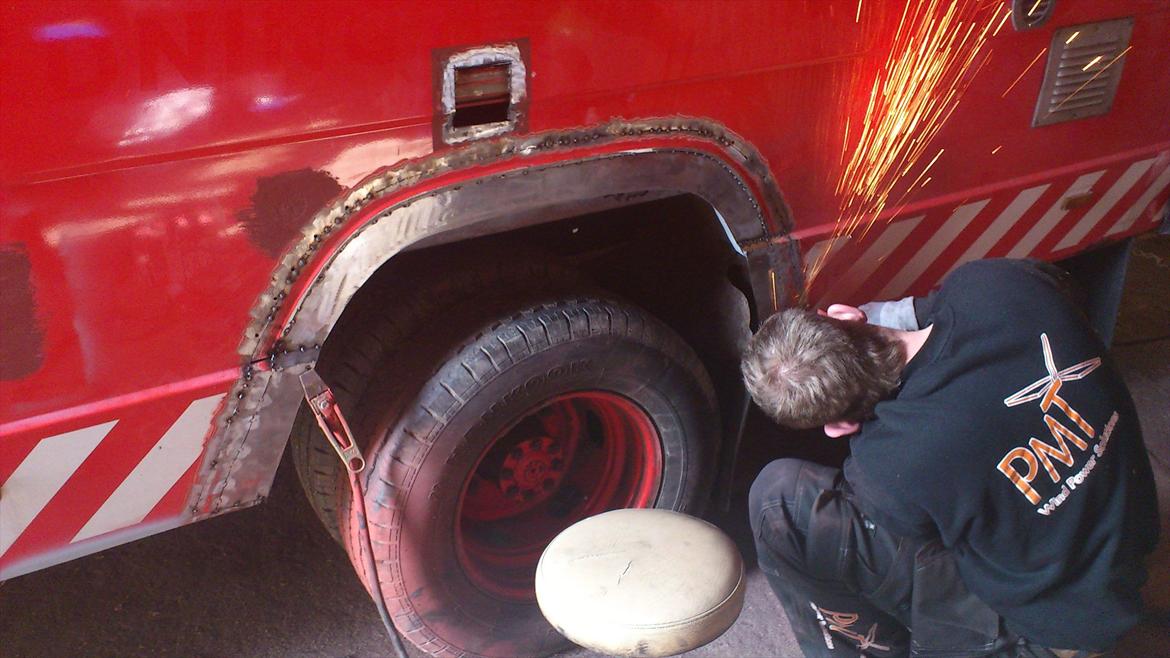 Mercedes 711D billede 4