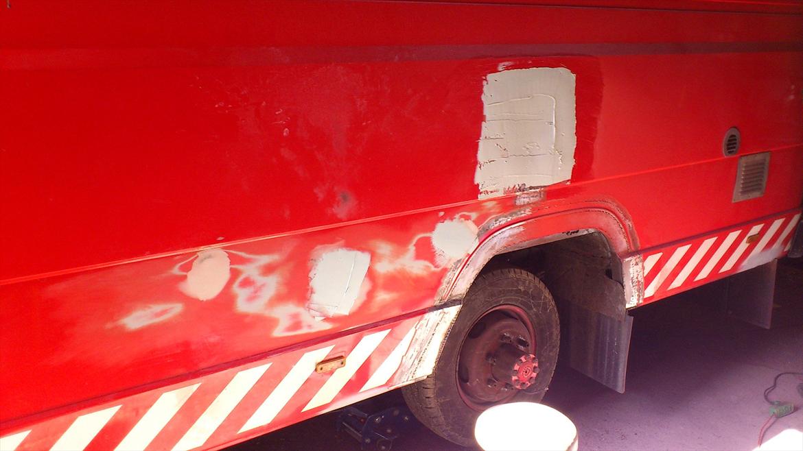 Mercedes 711D billede 9