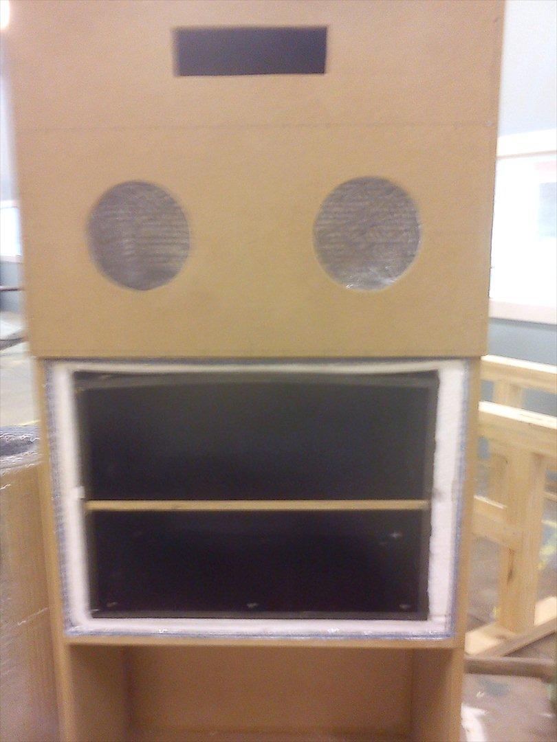 Festivals Kasse Anno 2012 - Aluthermo der hvor højtalere skal være da jeg fandt ud af det er ligeså godt som lyddæmpning :) billede 7