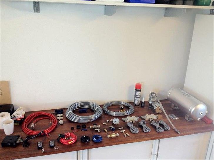 Volkswagen UP, Less is More - Delene lagt klar til montering billede 36