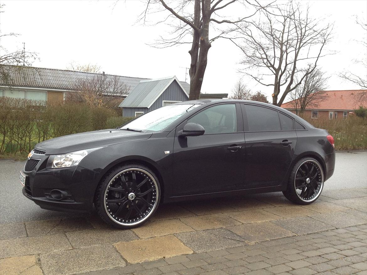 Chevrolet Cruze Projekt - Så blev fælge monteret! De kan være der uden problemer! :) Store, men ikke for stort efter min egen mening! :) billede 7