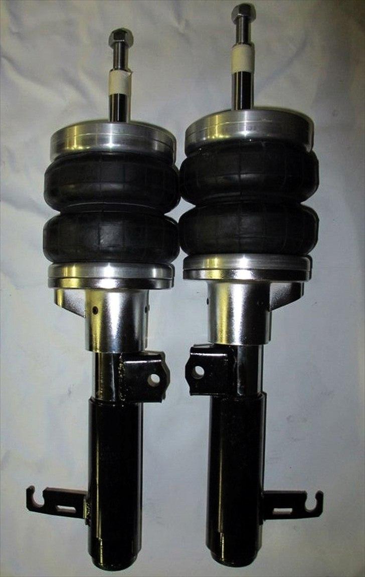 Chevrolet Cruze Projekt - AirRide undervogn fra AirBagIt. De laver superfede produkter. Ikke billige, men det er lækker kvalitet! Jeg har desuden købt en lang række opgraderinger, såsom programerbare settings med automatisk højdreregulering, iphone styring, krom tank osv. Det hele er købt gennem Astina.dk . De er fantastisk med at hjælpe selv med de lidt mere specielle opgave. Kanon butik!  billede 6