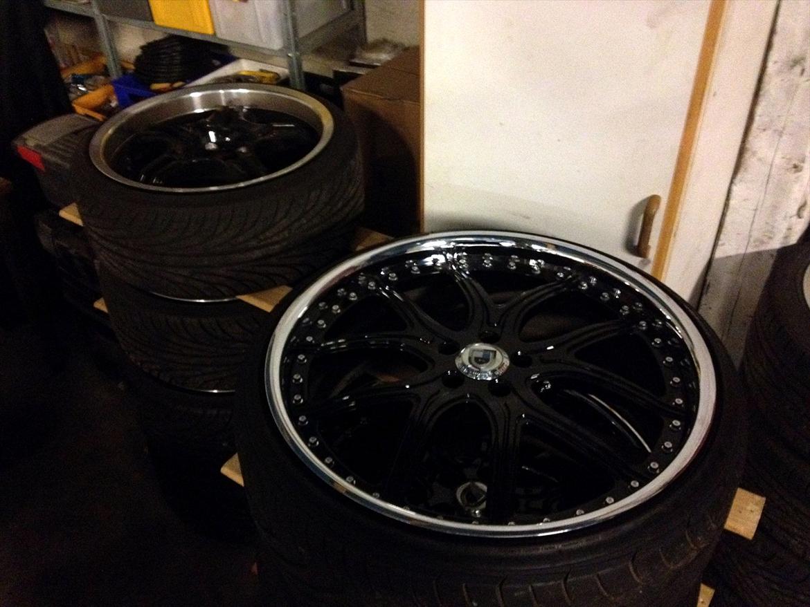 Chevrolet Cruze Projekt - Her ses de ved siden af et sæt 18" billede 4